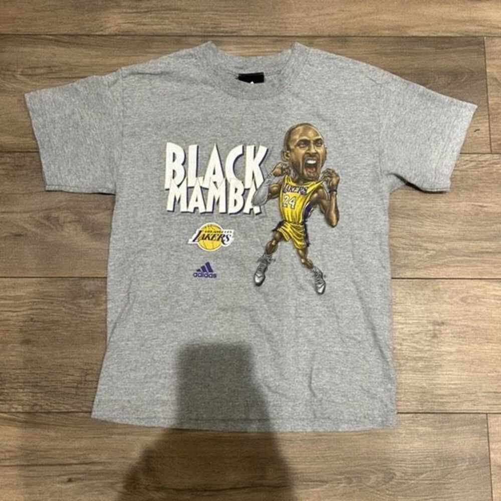 adidas Kobe Bryant Gray T Shirt "Black Mamba" Lakers Logo Cartoon
